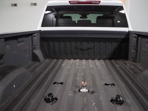 Used 2024 Chevrolet Silverado 3500 LT image 30