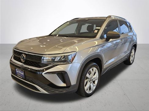Used 2023 Volkswagen Taos S AWD/4WD image 2