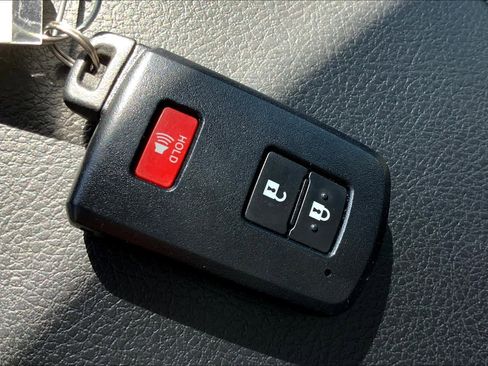 Used 2021 Toyota 4Runner TRD Off-Road Premium AWD/4WD image 14