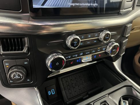 Used 2023 Ford F150 Lariat w/ Equipment Group 502A High image 29