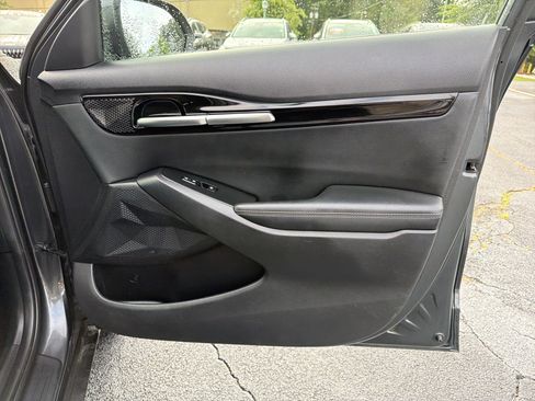 Used 2024 Kia Seltos EX FWD image 12