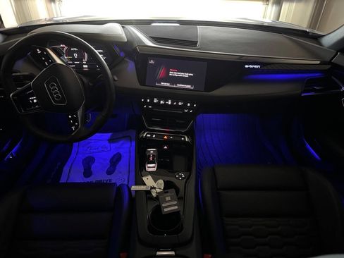 Used 2024 Audi e-tron GT Premium Plus w/ Performance Package image 38