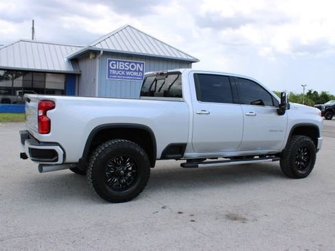 Used 2020 Chevrolet Silverado 2500 High Country w/ Z71 Off-Road Package AWD/4WD image 12