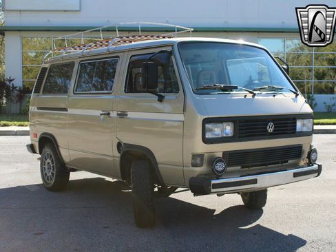 Used 1987 Volkswagen Vanagon image 3