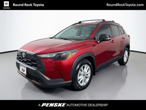 Used 2026 Toyota Corolla Cross LE w/ Moonroof Package FWD image 1