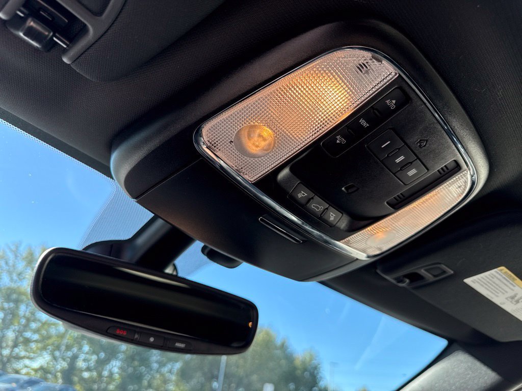 Used 2018 Jeep Grand Cherokee Limited AWD/4WD image 28