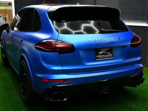 Used 2017 Porsche Cayenne GTS AWD/4WD image 3
