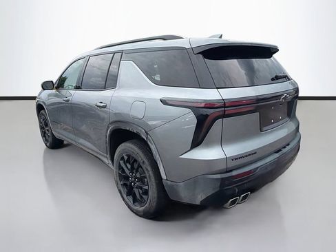 Used 2025 Chevrolet Traverse LT w/ Midnight/Sport Edition FWD image 7