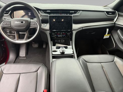New 2025 Jeep Grand Cherokee L Limited w/ Luxury Tech Group II AWD/4WD image 18