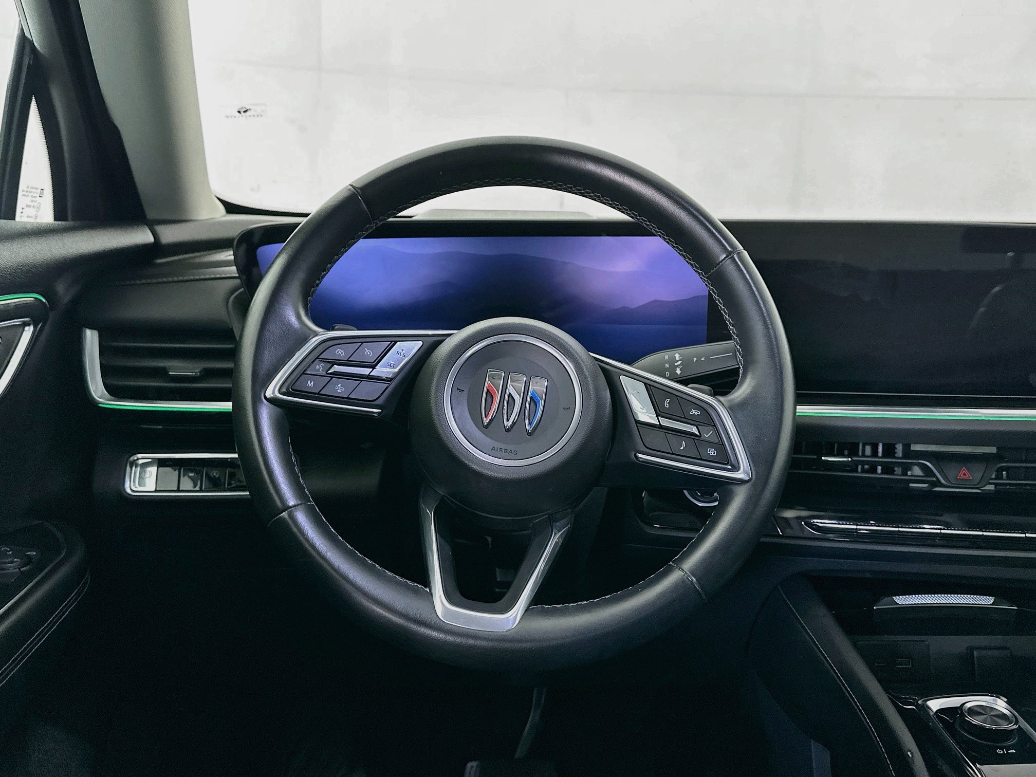 Used 2024 Buick Envision Preferred AWD/4WD image 18