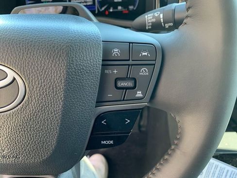 New 2026 Toyota Camry XLE AWD/4WD image 19