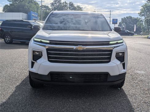 New 2026 Chevrolet Traverse LT w/ Driver Confidence Package FWD image 8