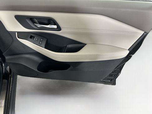 Used 2023 Nissan Rogue SL w/ SL Premium Package FWD image 32