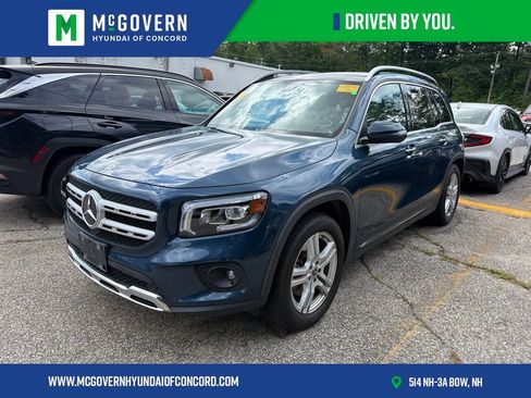 Used 2021 Mercedes-Benz GLB 250 4MATIC w/ Premium Package image 1