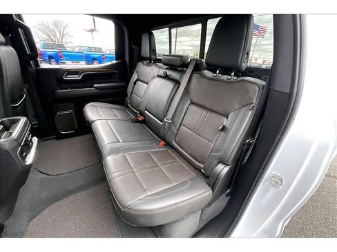 Used 2024 Chevrolet Silverado 1500 High Country w/ High Country Premium Package AWD/4WD image 28