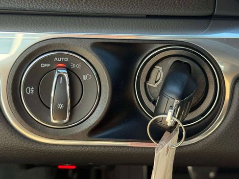 Used 2024 Porsche 718 Cayman w/ Sport Chrono Package image 40