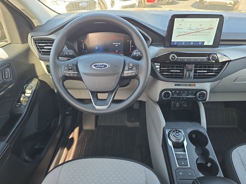 New 2026 Ford Escape Active image 9