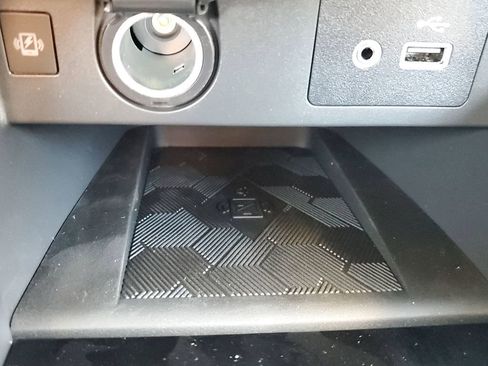 New 2025 Nissan Versa SV w/ Trunk Package image 22