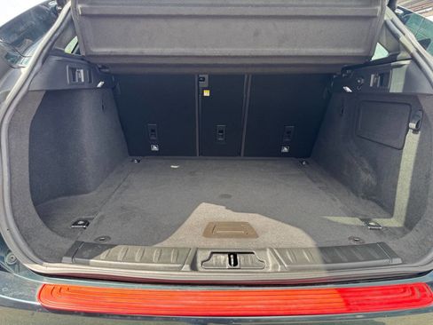 Used 2017 Jaguar F-PACE Prestige image 15