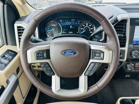 Used 2020 Ford F150 Lariat w/ Trailer Tow Package image 16