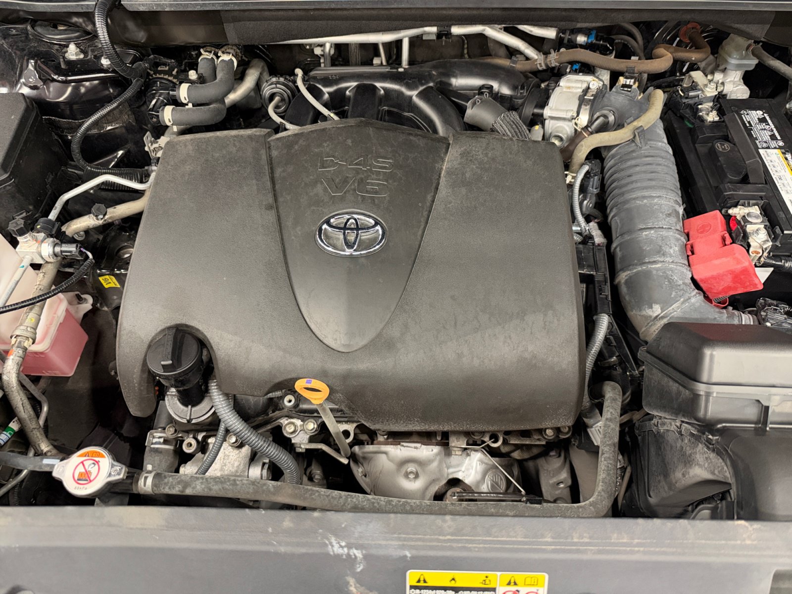 Used 2022 Toyota Highlander LE FWD image 30