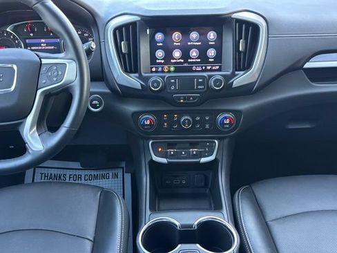 Used 2023 GMC Terrain SLT w/ Tech Package FWD image 4