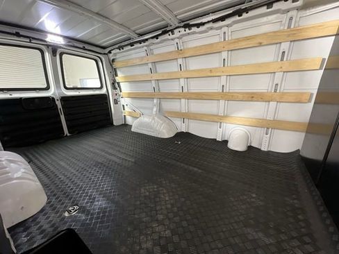 Used 2024 GMC Savana 2500 w/ Driver Convenience Package image 21