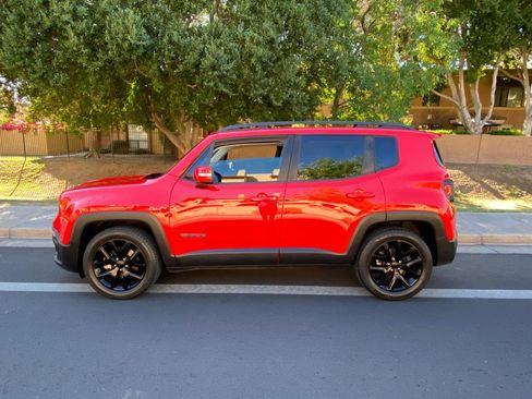 Used 2018 Jeep Renegade Altitude w/ Popular Equipment Group image 69
