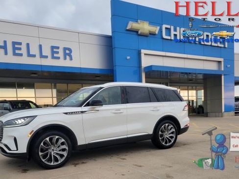 Used 2025 Lincoln Aviator Reserve AWD/4WD image 1