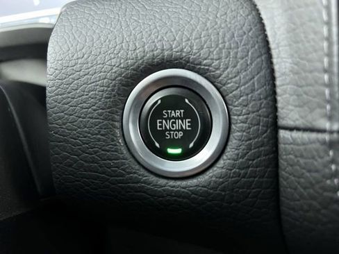 Certified 2023 GMC Yukon XL Denali AWD/4WD image 17