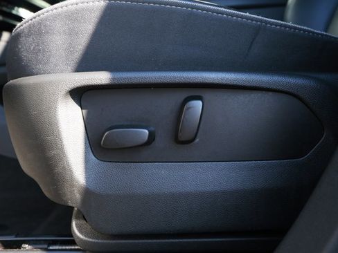 Used 2023 Buick Envision Essence image 26