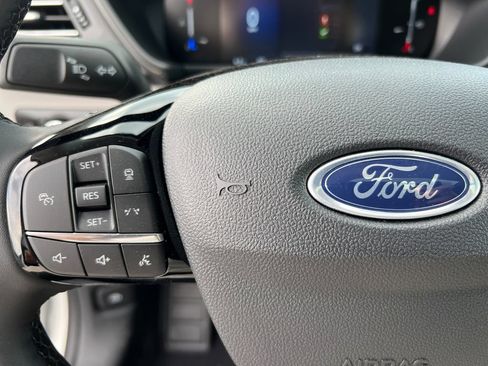 New 2026 Ford Escape SE FWD image 31