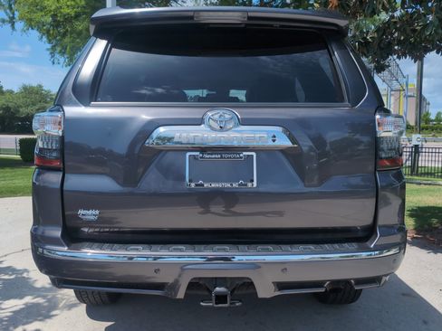 Used 2023 Toyota 4Runner Limited AWD/4WD image 9