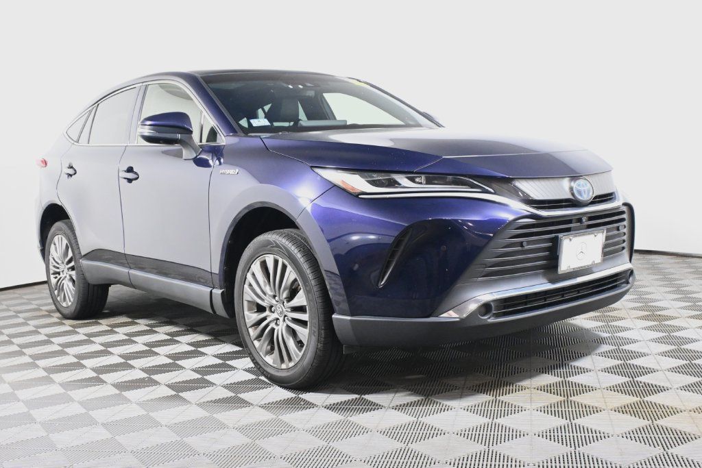 Used 2021 Toyota Venza Limited w/ Advanced Technology Package AWD/4WD image 9