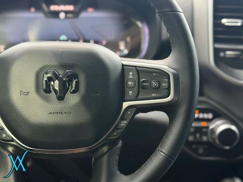 Used 2025 RAM 1500 Big Horn AWD/4WD image 32