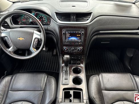 Used 2016 Chevrolet Traverse LTZ AWD/4WD image 16
