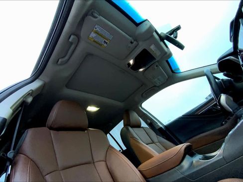 Used 2022 Subaru Outback Touring XT image 13