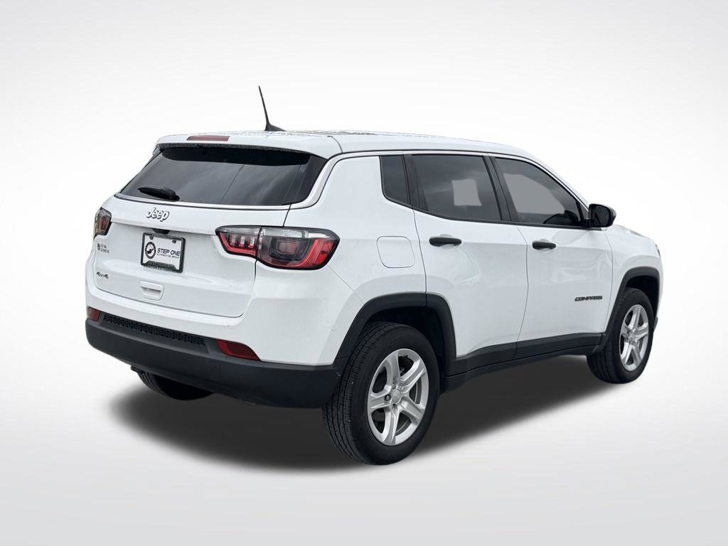 Used 2023 Jeep Compass Sport AWD/4WD image 6
