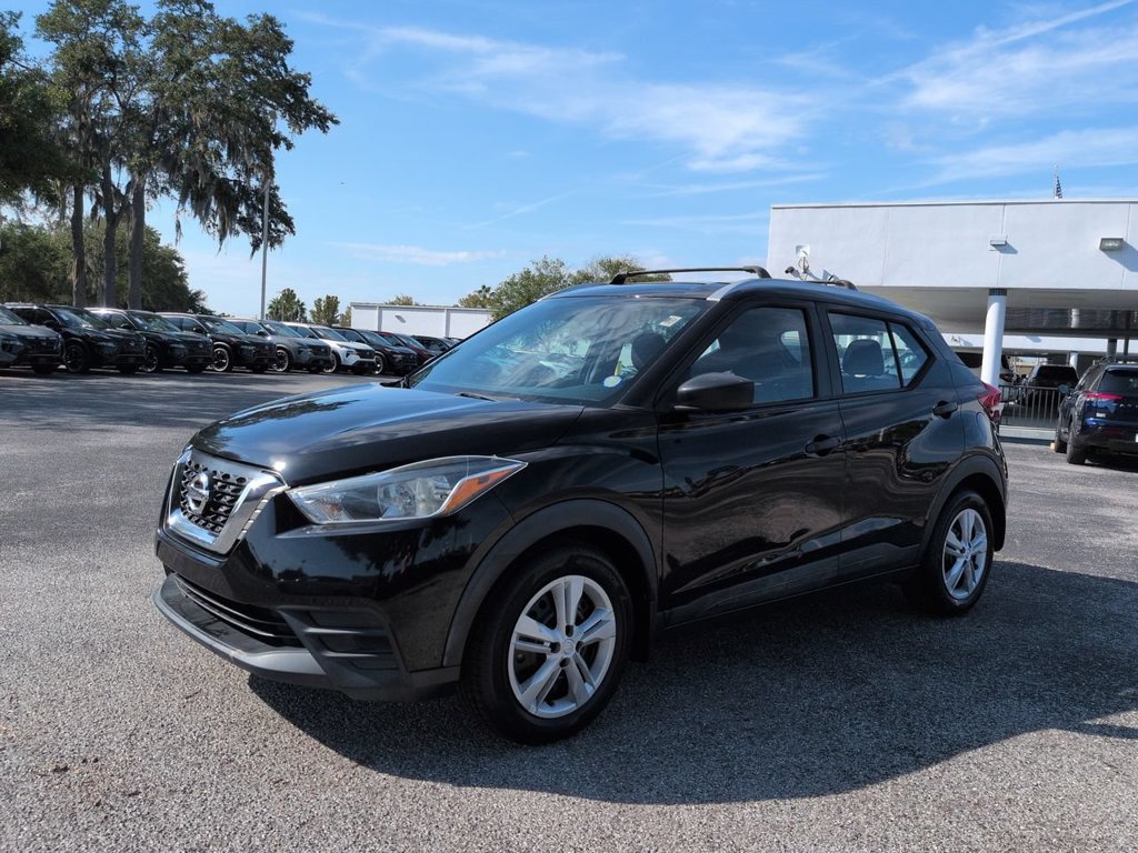 Used 2018 Nissan Kicks S FWD image 8