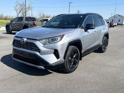 Used 2021 Toyota RAV4 XSE image 4
