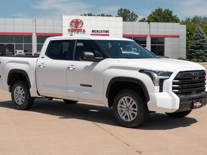New 2026 Toyota Tundra SR5