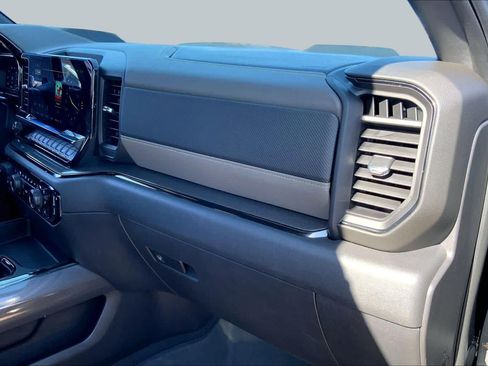 Used 2024 Chevrolet Silverado 1500 ZR2 w/ Technology Package AWD/4WD image 19