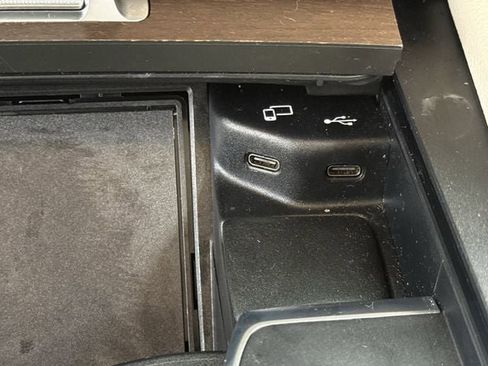 Used 2021 Mercedes-Benz GLE 350 image 21
