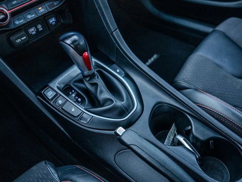 Used 2019 Hyundai Veloster Turbo image 22