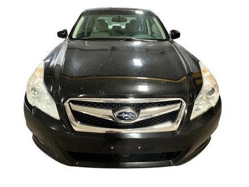 Used 2010 Subaru Legacy 2.5i Premium AWD/4WD image 9