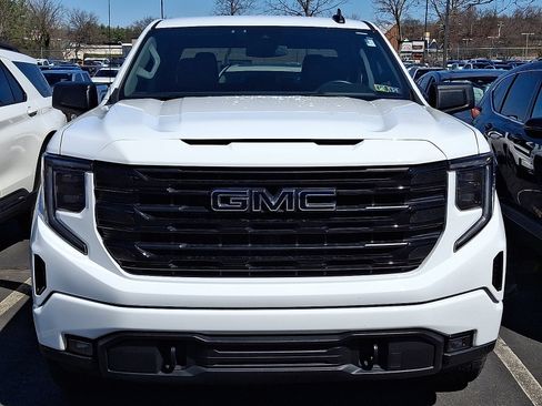 Used 2023 GMC Sierra 1500 Elevation image 2