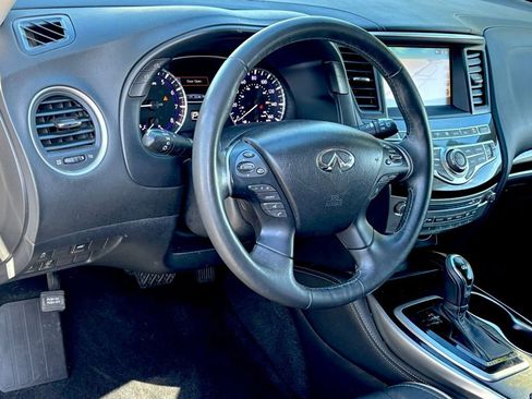 Used 2019 INFINITI QX60 Luxe w/ Essential Package FWD image 18