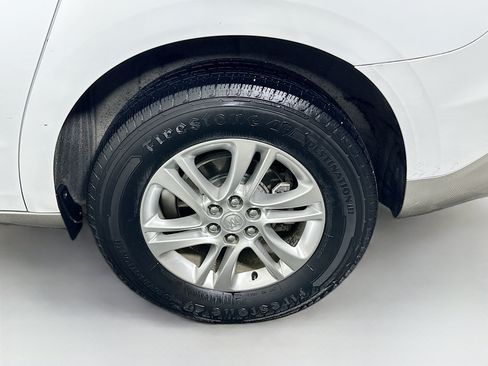 Used 2020 Buick Enclave Essence FWD image 11