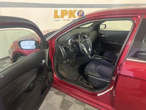 Used 2013 Chrysler 200 Touring w/ Cold Weather Group FWD image 8