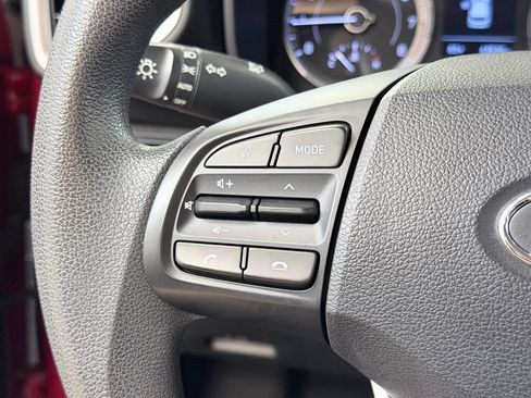 Used 2022 Hyundai Venue SE w/ Cargo Package FWD image 37